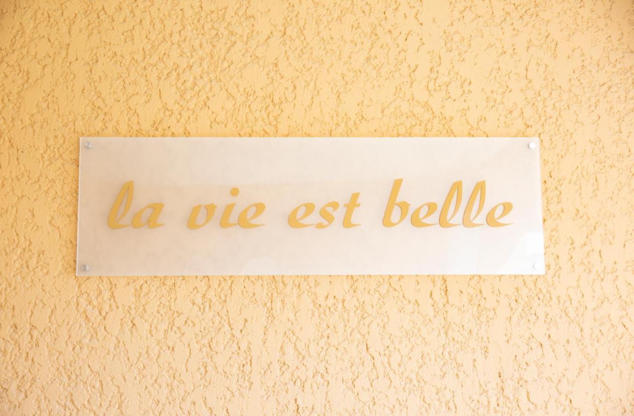 가신 La Vie Est Belle 아파트 외부 사진
